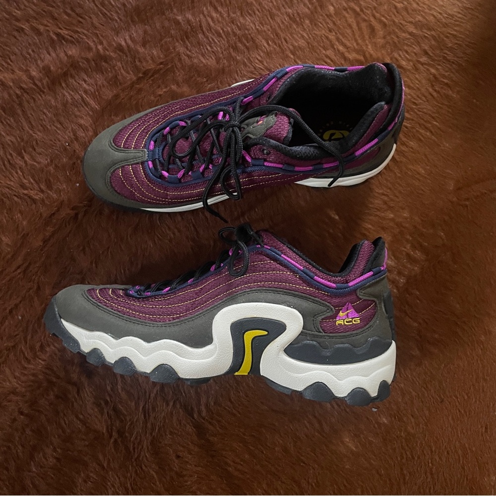 NIKE AIR SCARN SNEAKERS